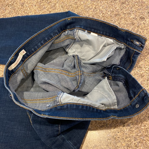 Levi’s Classic Blue Jeans 6  Tag says Bootcut? Hemmed? - Picture 14 of 17